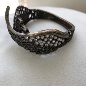Angel wing bracelet